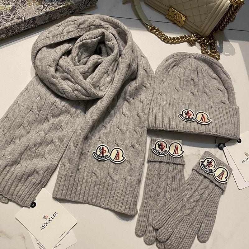 Moncler scarf hat gloves hm (28)