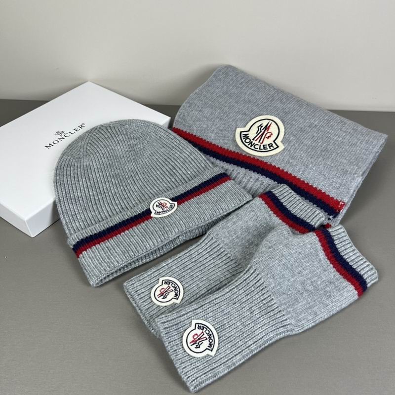 Moncler scarf hat gloves hm (96)