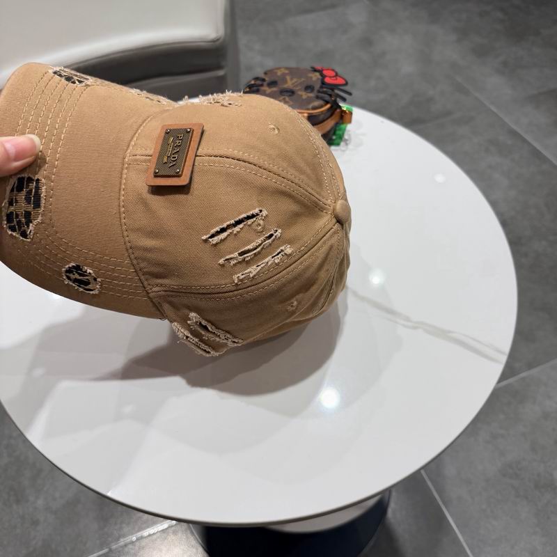 Prada Cap (4204)