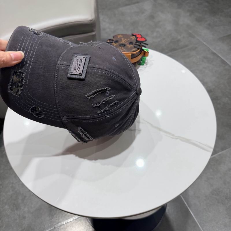 Prada Cap (4222)