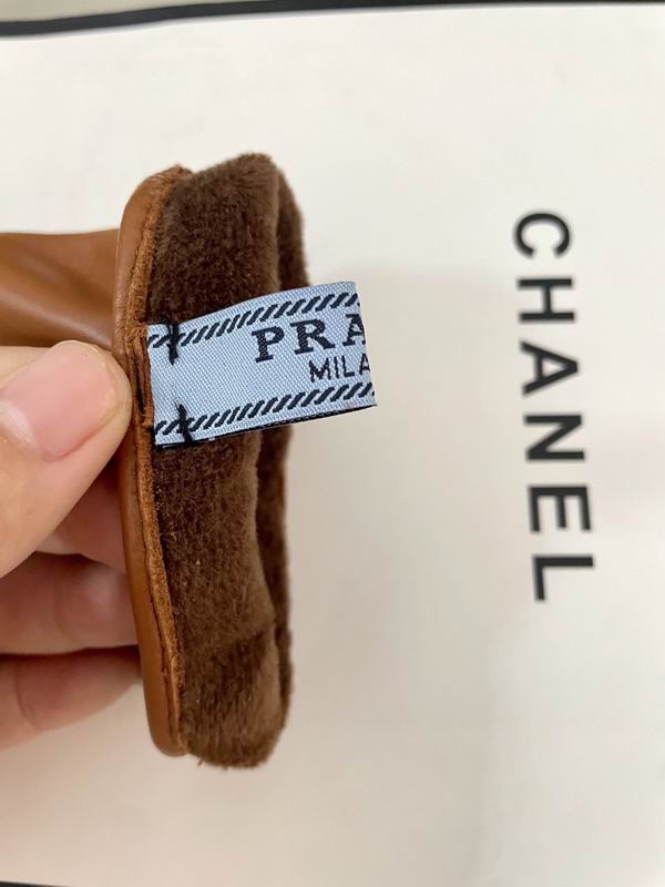 Prada Gloves L 69 (10)