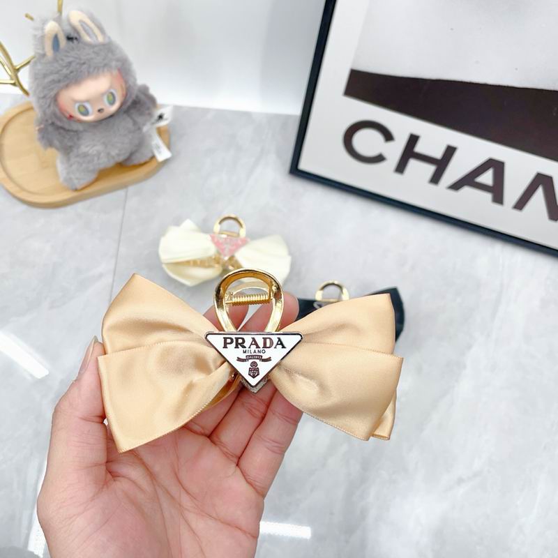 Prada Hair Grab Clip dx (19)