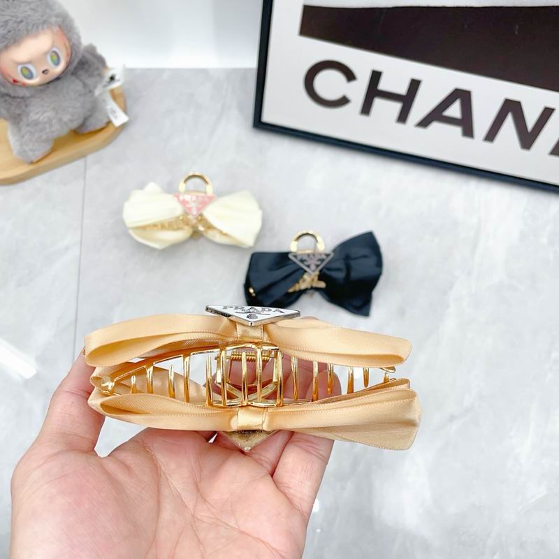 Prada Hair Grab Clip dx (21)