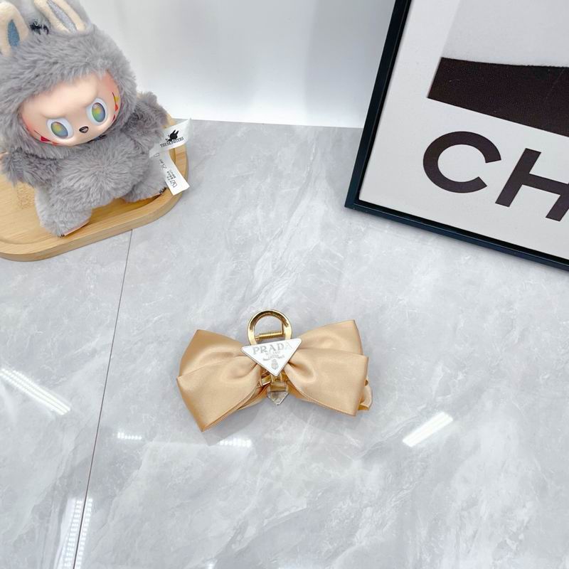 Prada Hair Grab Clip dx (23)