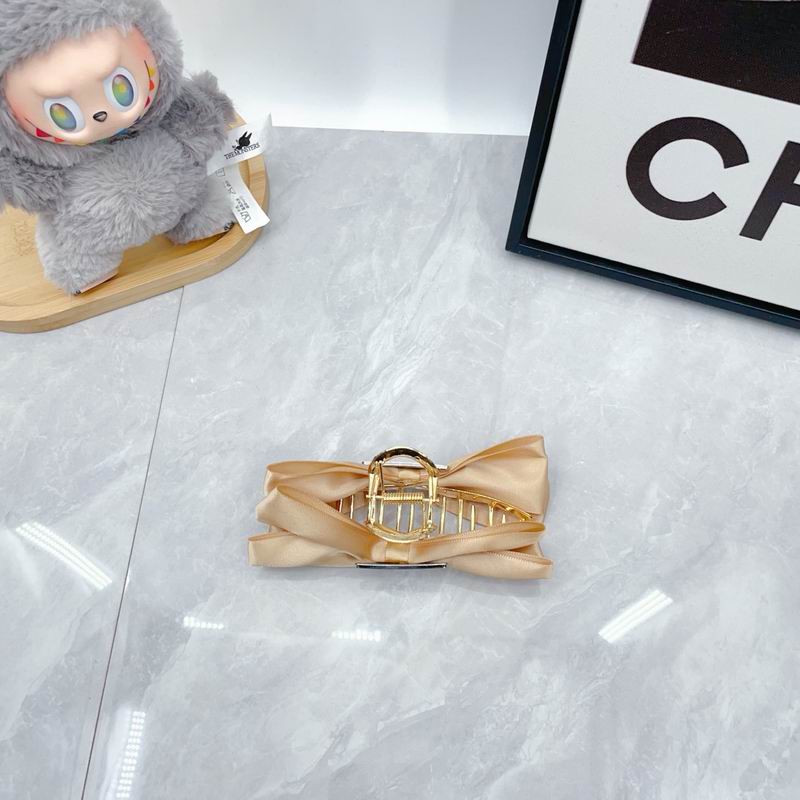 Prada Hair Grab Clip dx (25)