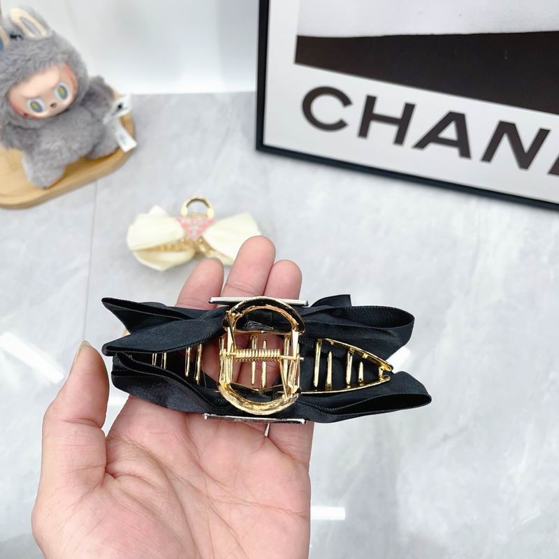 Prada Hair Grab Clip dx (29)