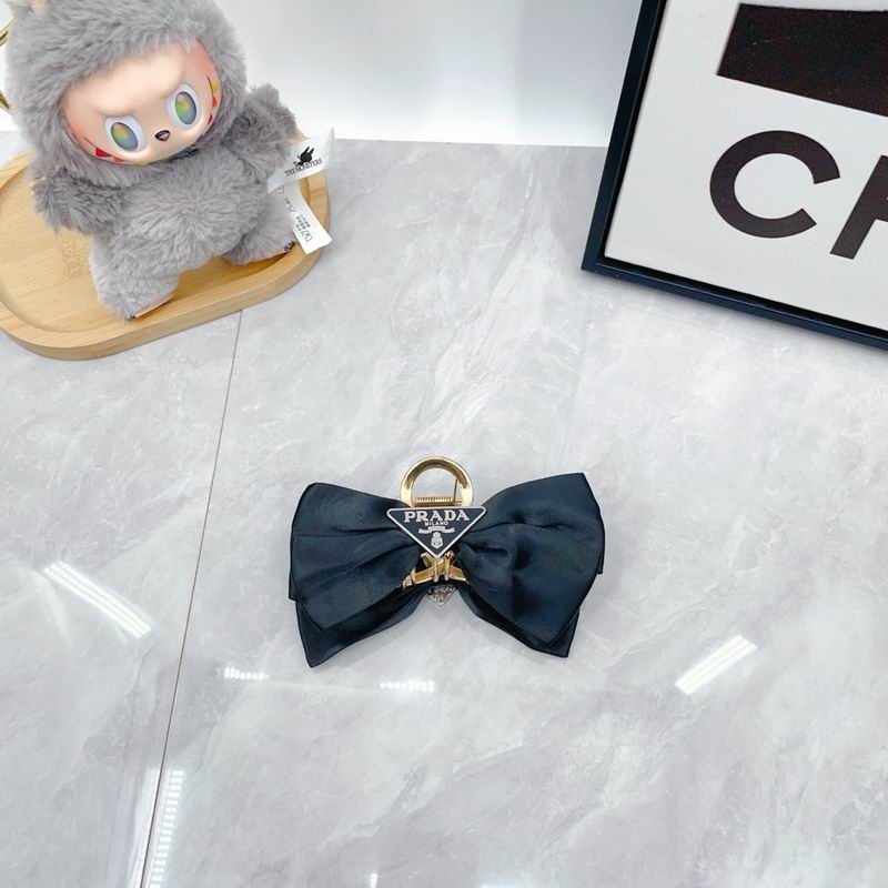 Prada Hair Grab Clip dx (33)