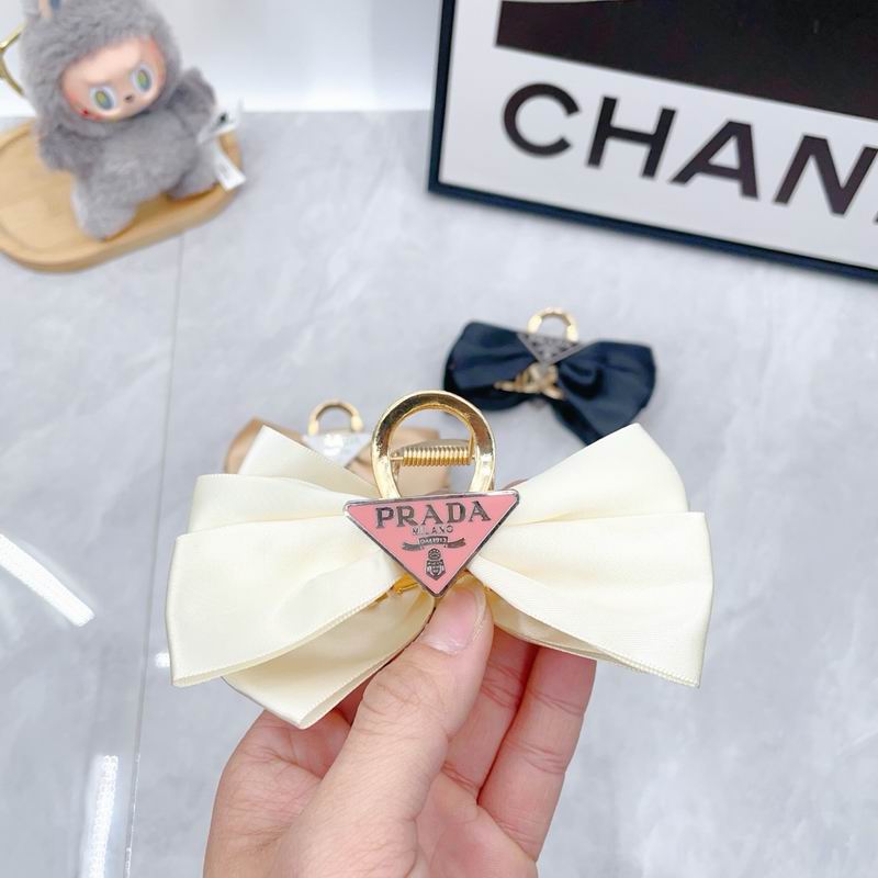 Prada Hair Grab Clip dx (37)