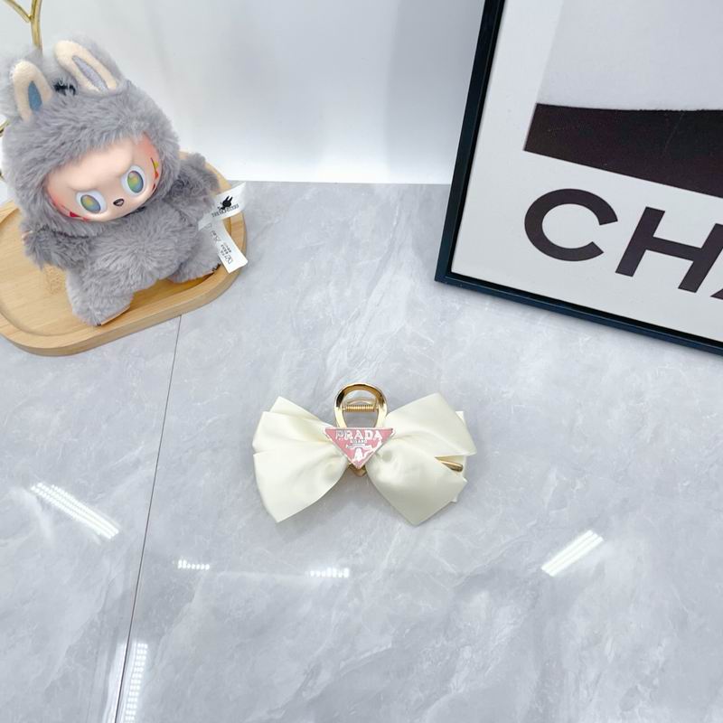 Prada Hair Grab Clip dx (41)