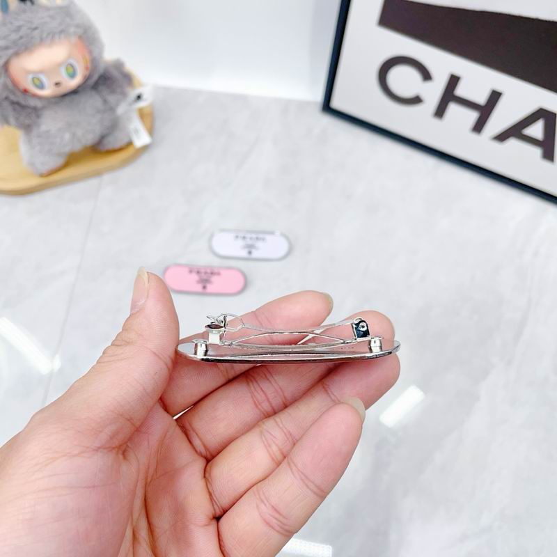 Prada Hairpin dx (11)