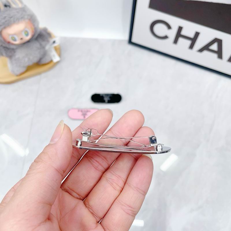 Prada Hairpin dx (2)