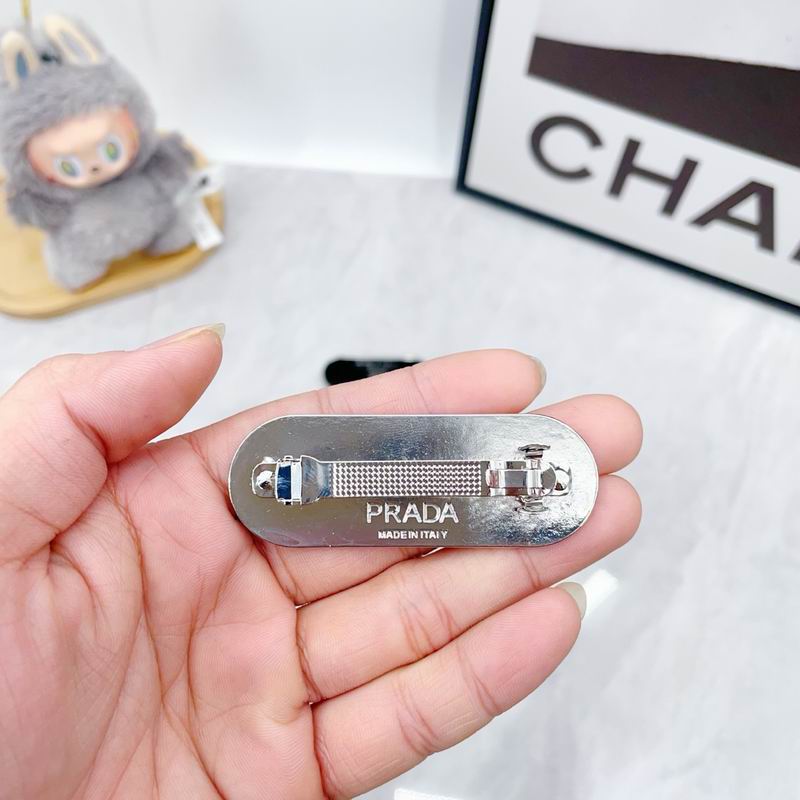 Prada Hairpin dx (3)
