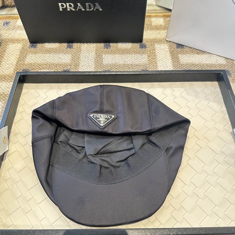Prada beret (64)