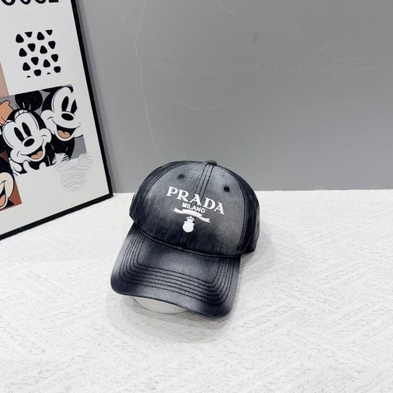 Prada cap (100)