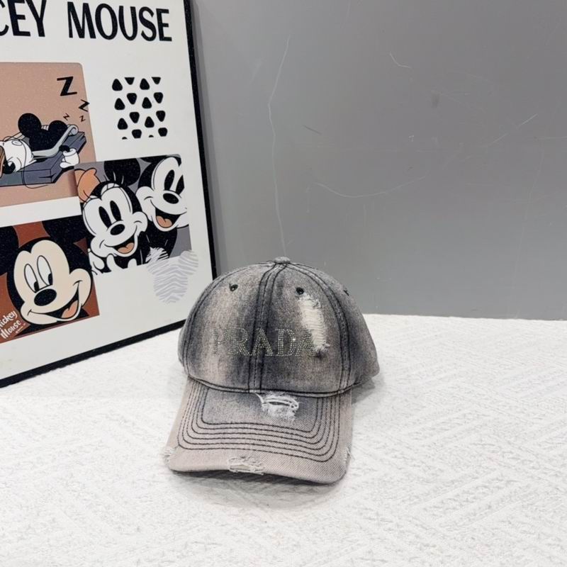 Prada cap (108)