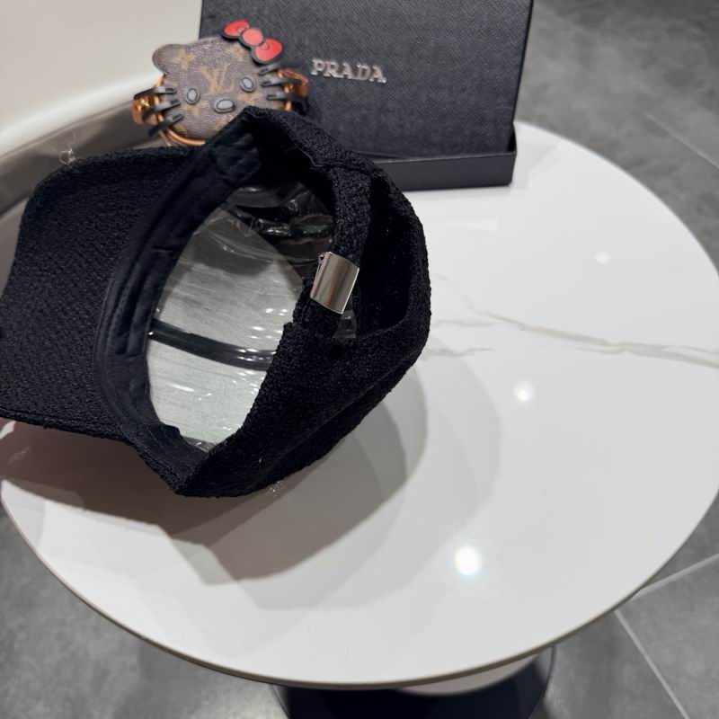 Prada cap (1351)