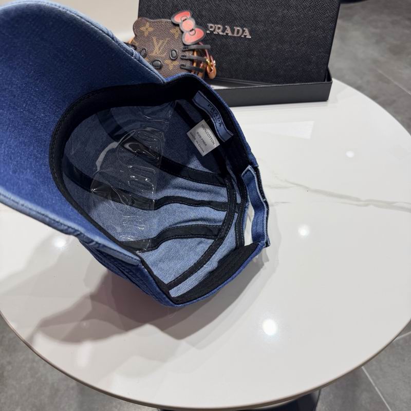 Prada cap (1403)