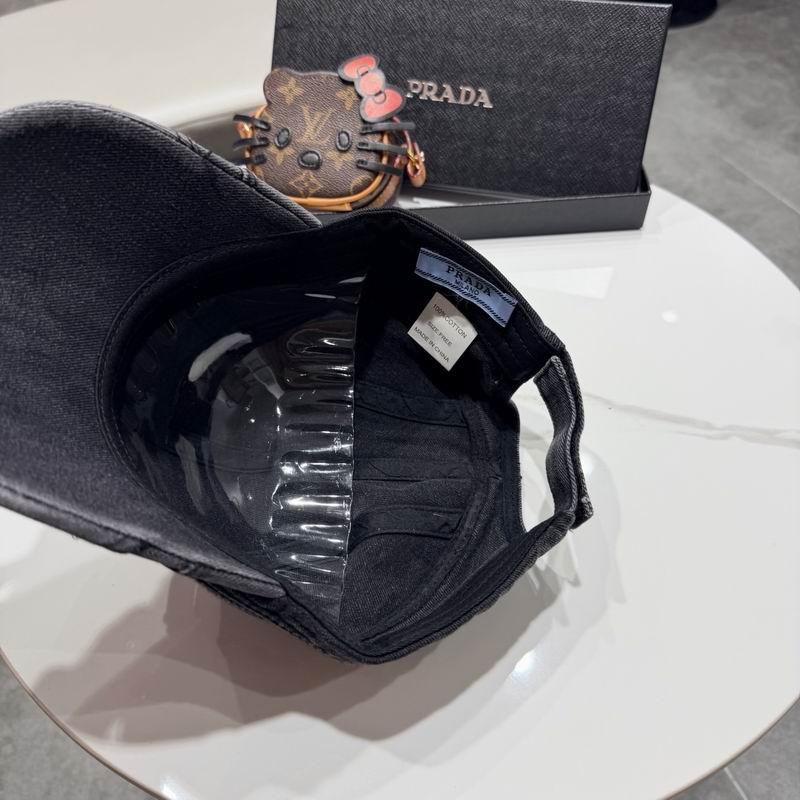Prada cap (1412)