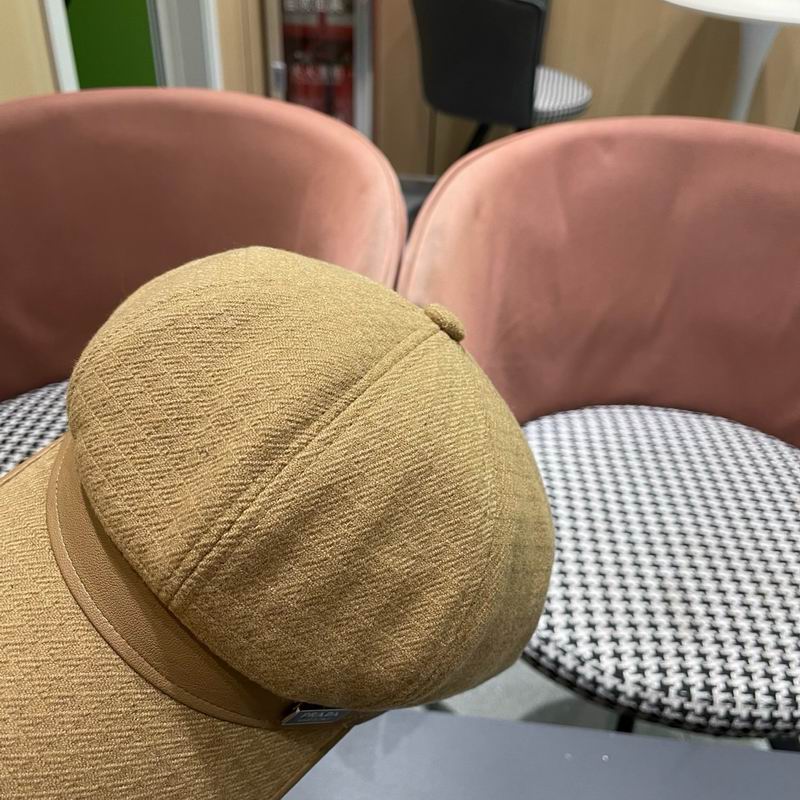 Prada cap (168)
