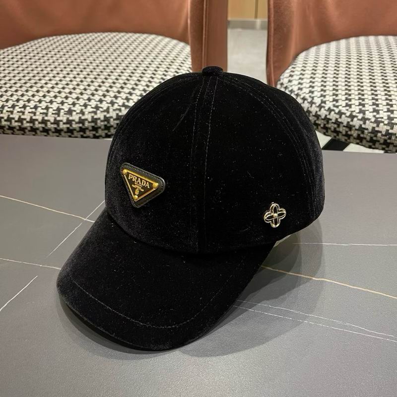 Prada cap (1825)