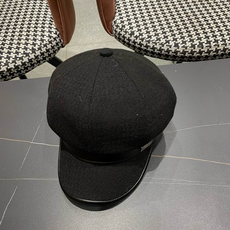 Prada cap (185)