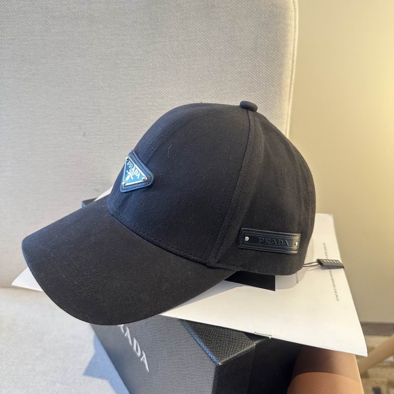 Prada cap (281)