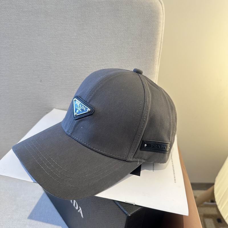 Prada cap (319)