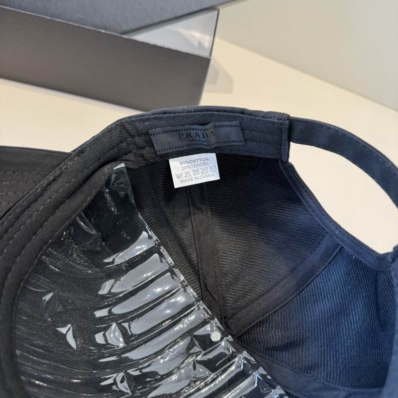 Prada cap (47)
