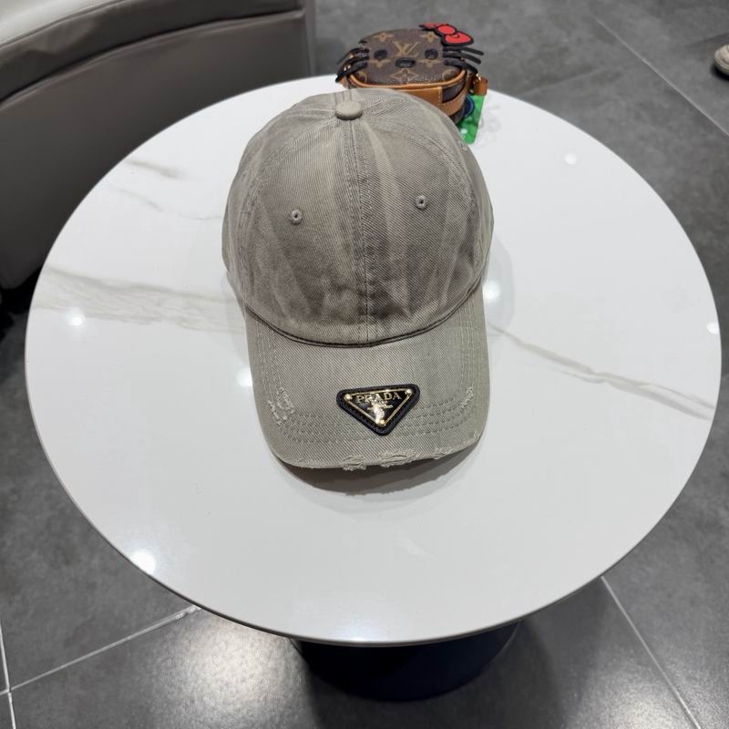 Prada cap (615)