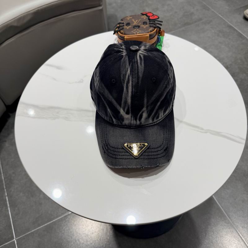 Prada cap (624)
