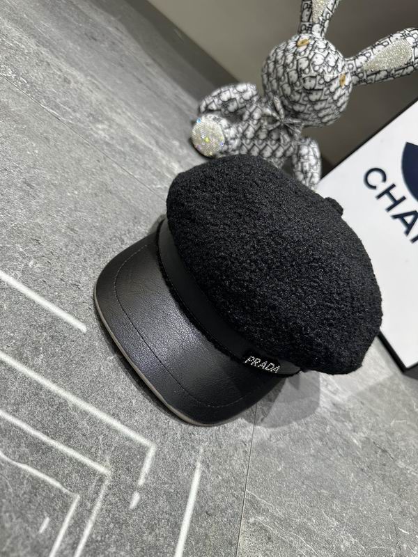 Prada cap dx (70)