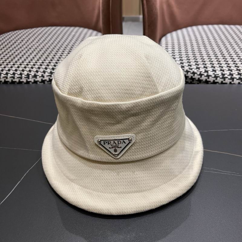 Prada hat (1077)