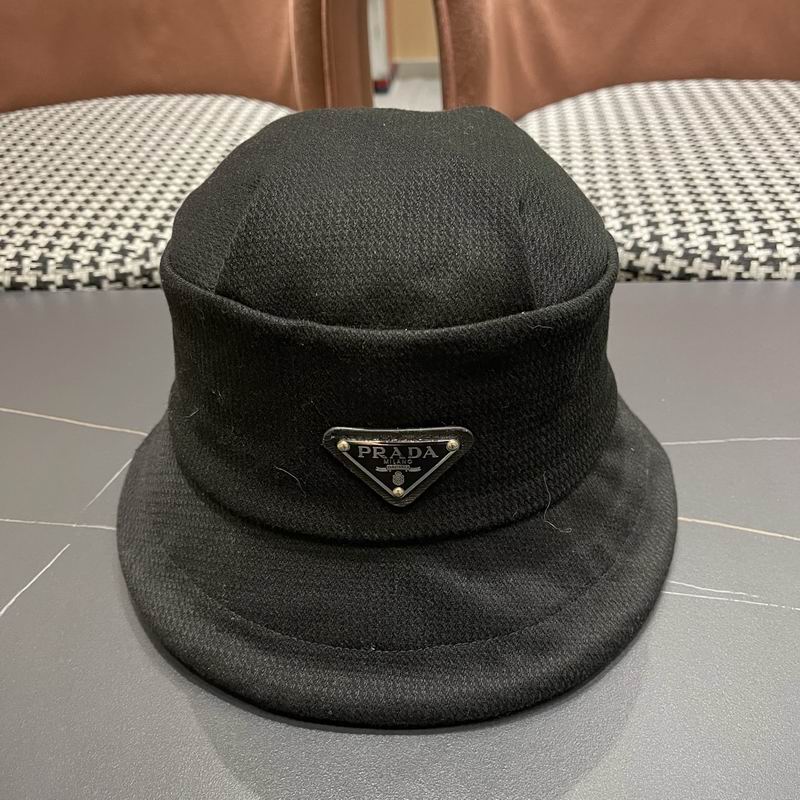 Prada hat (1088)