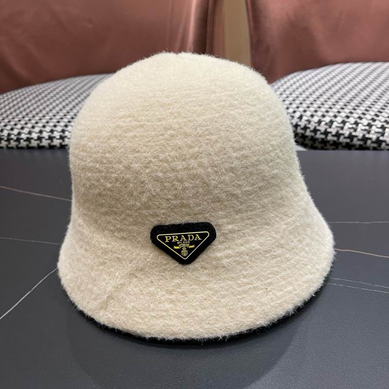 Prada hat (1696)