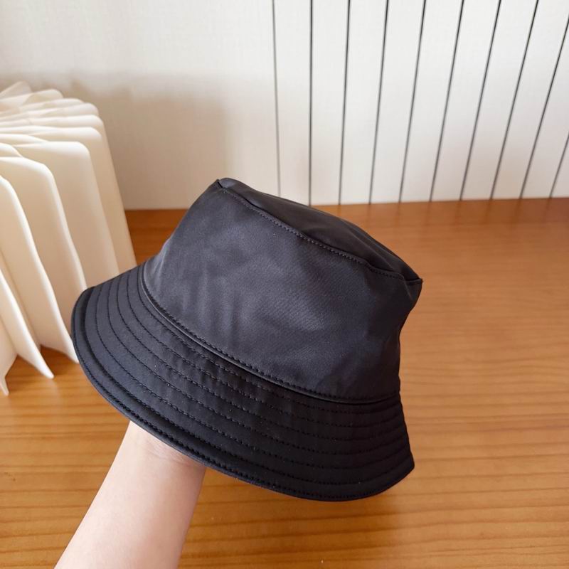 Prada hat (200)
