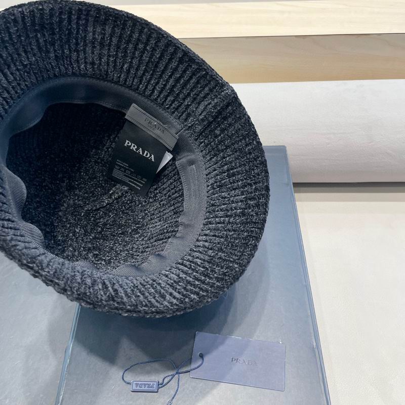 Prada hat (364)