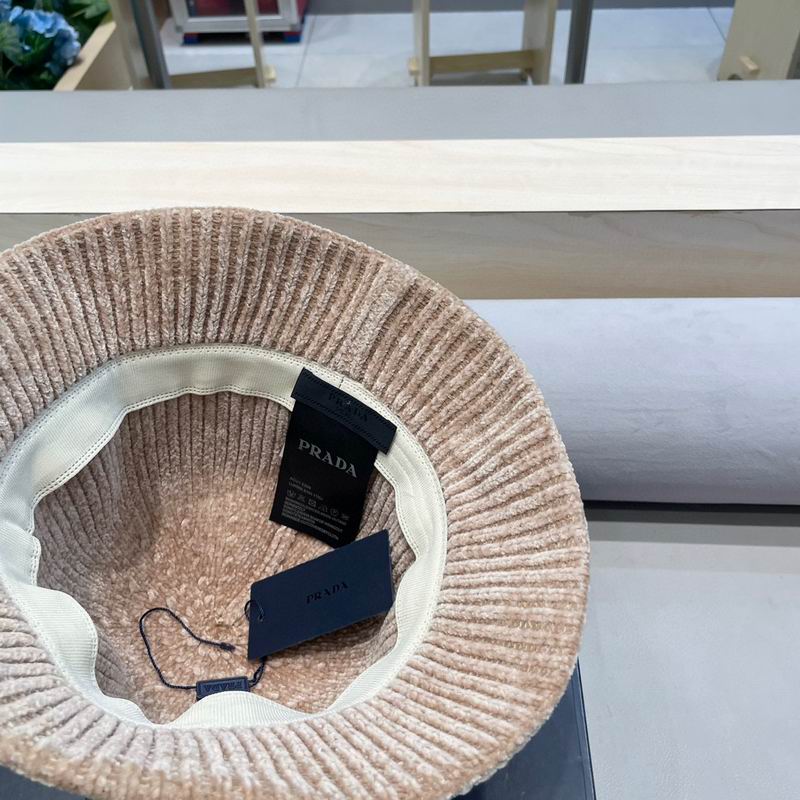 Prada hat (371)
