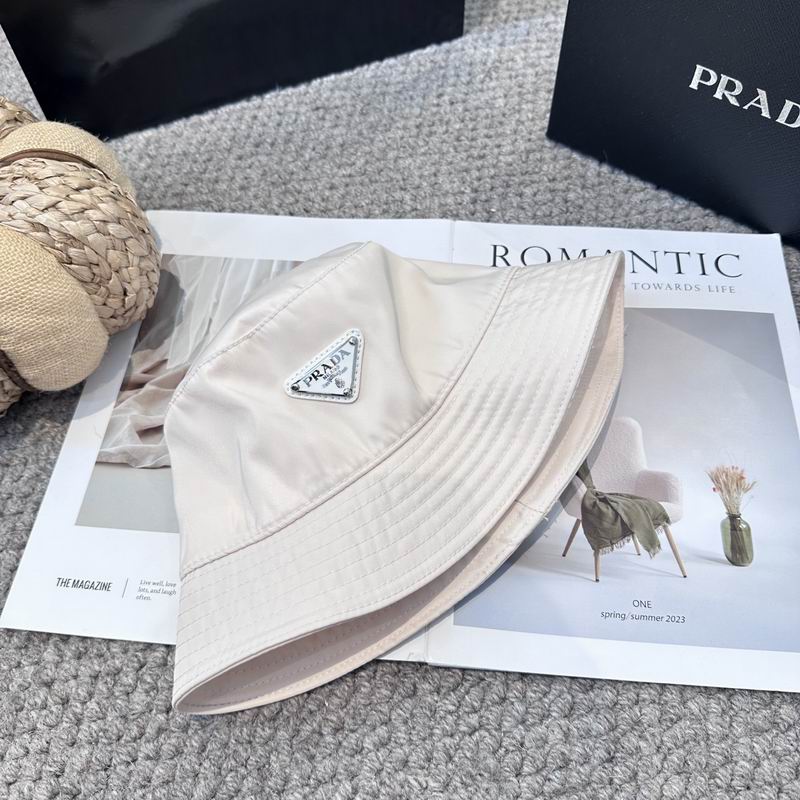 Prada hat (424)