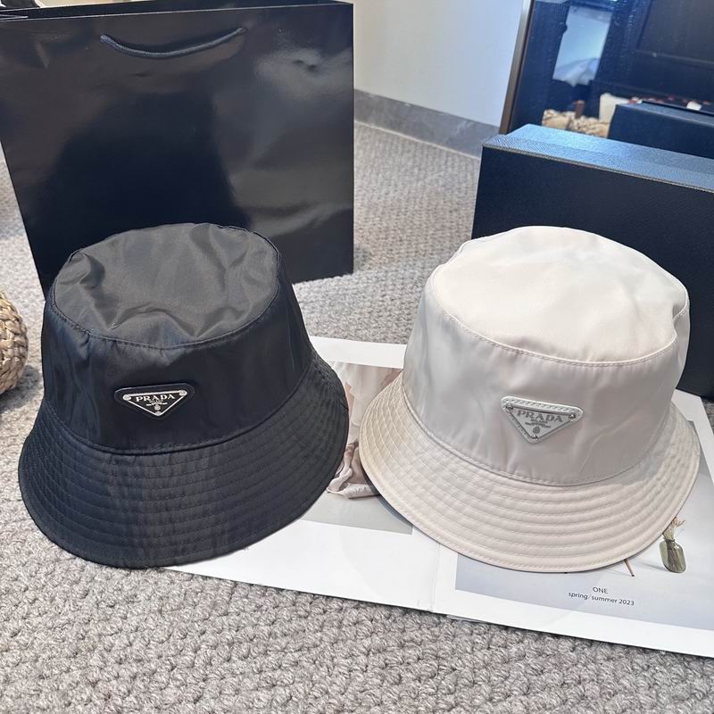 Prada hat (431)
