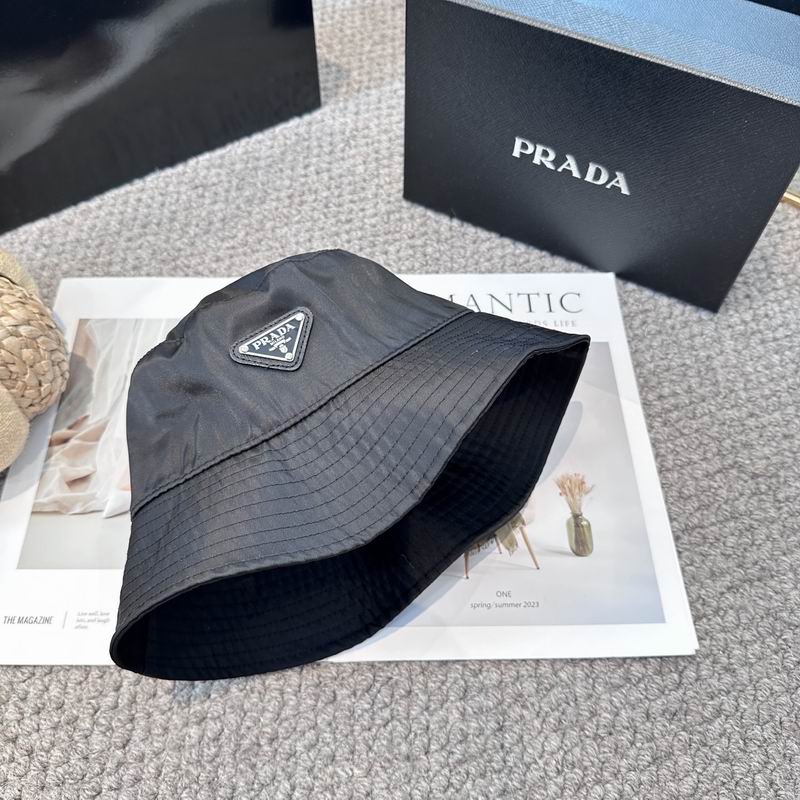 Prada hat (435)