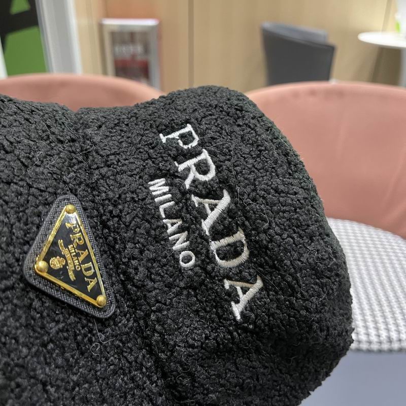 Prada hat (655)