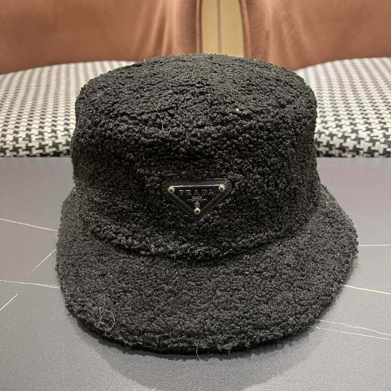 Prada hat (658)