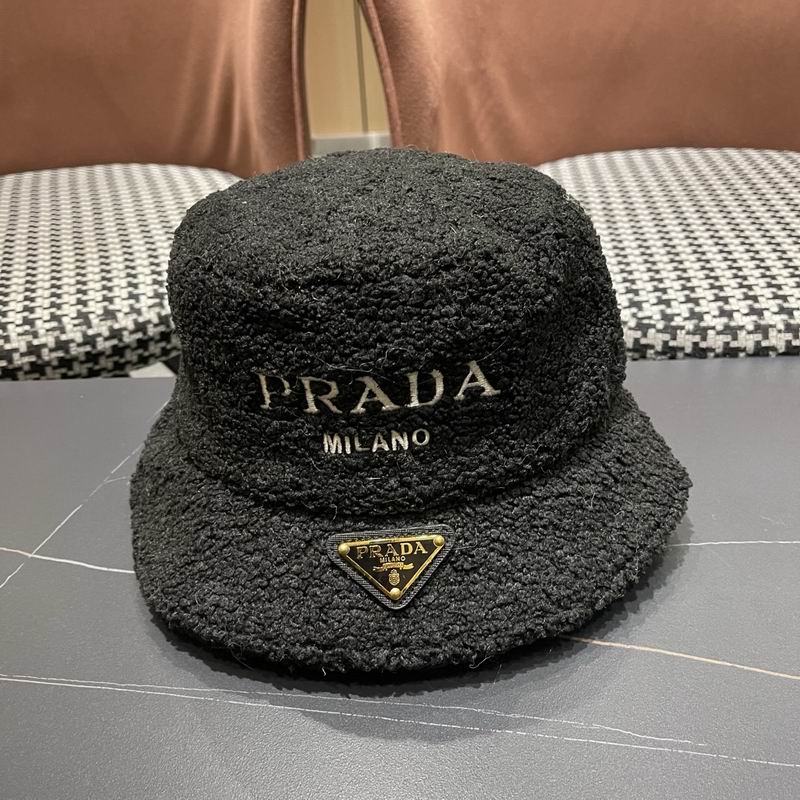 Prada hat (662)