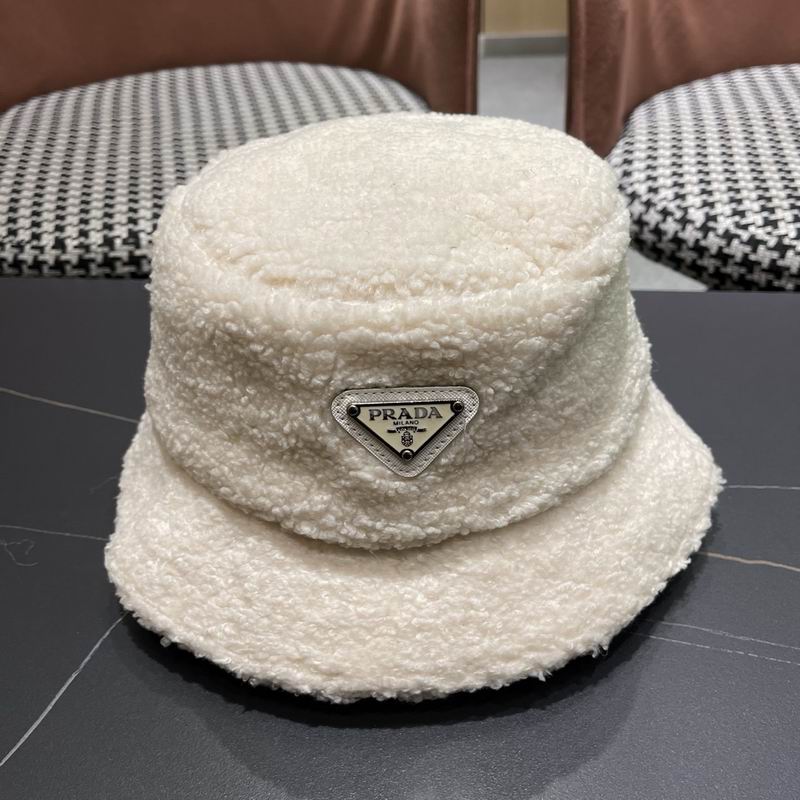 Prada hat (669)