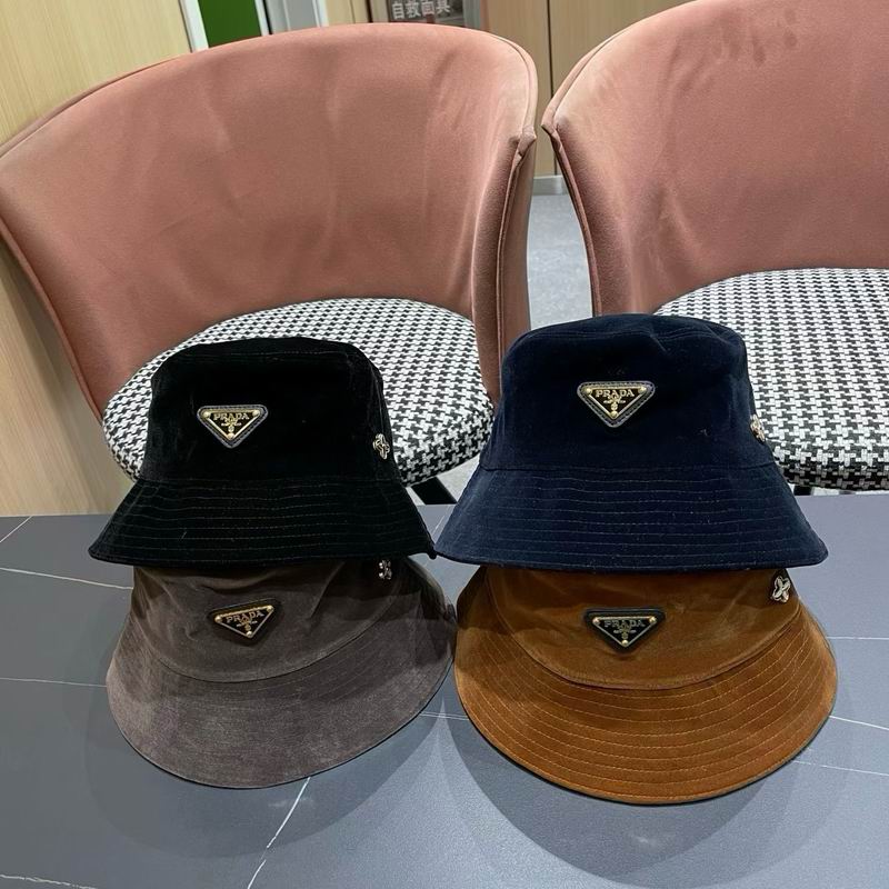 Prada hat (973)