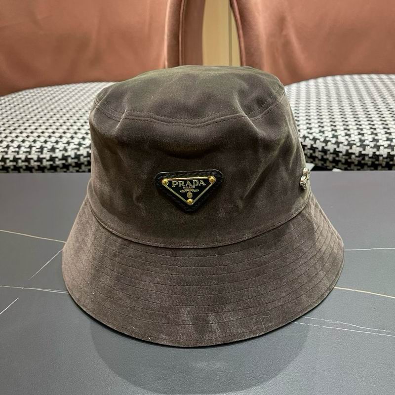 Prada hat (981)