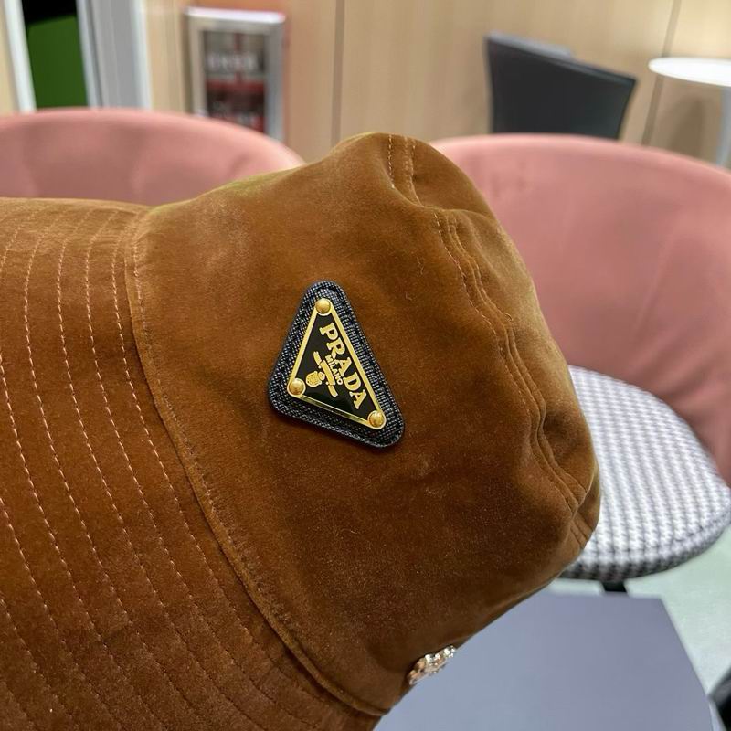 Prada hat (992)