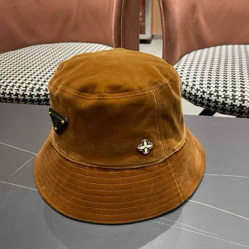 Prada hat (996)