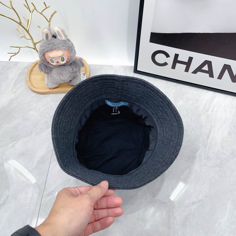 Prada hat dx (360)