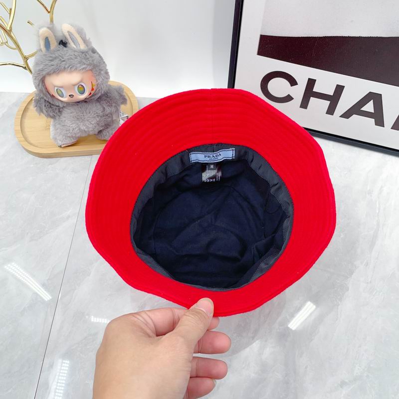 Prada hat dx (386)
